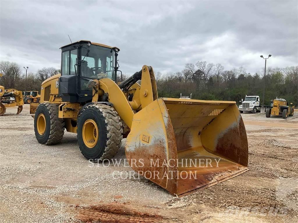CAT 930M Incarcator pe pneuri
