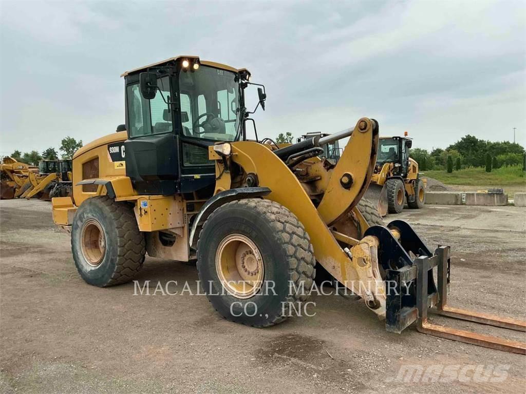 CAT 930M Incarcator pe pneuri