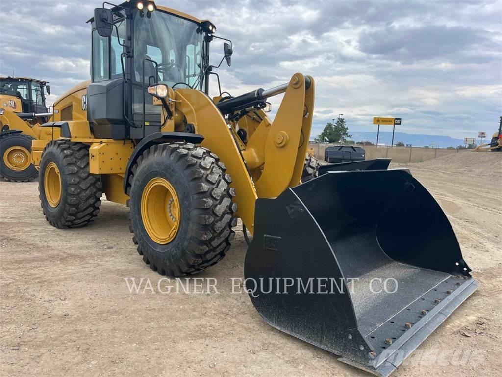 CAT 930M Incarcator pe pneuri