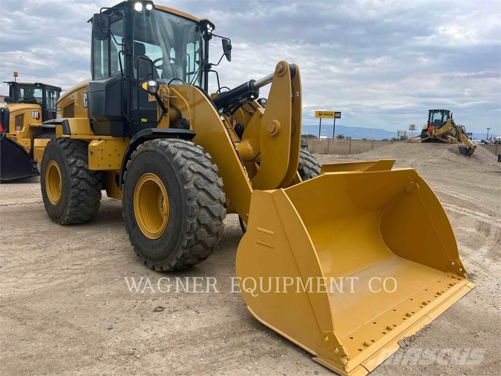 CAT 930M Incarcator pe pneuri