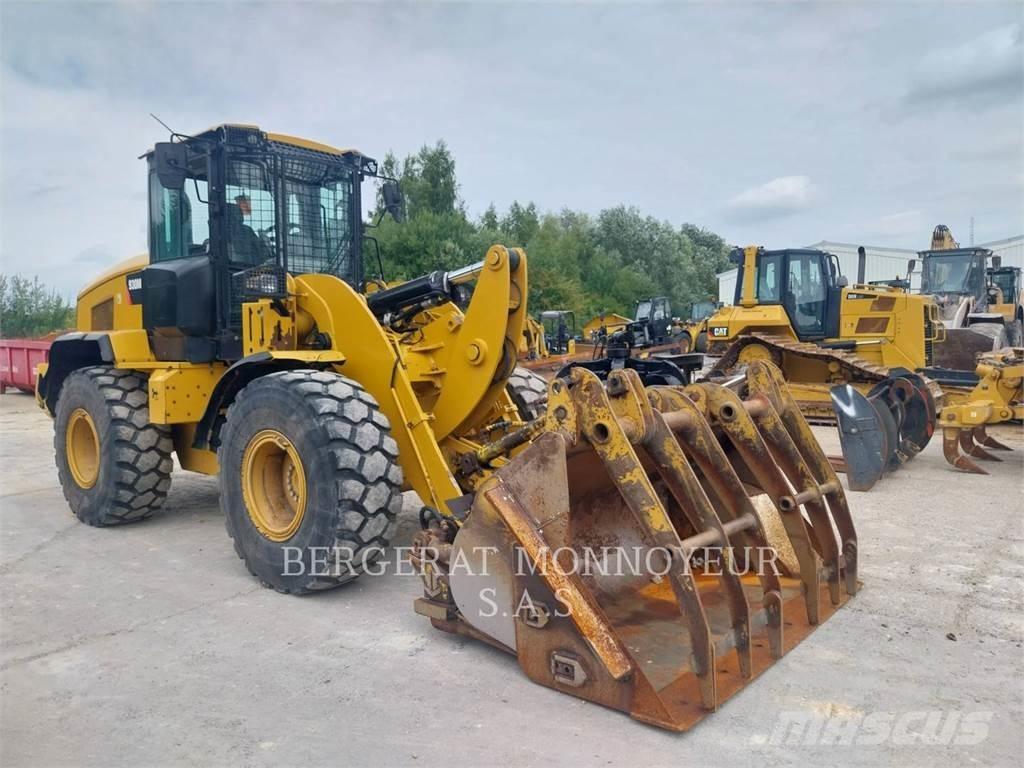 CAT 930M Incarcator pe pneuri