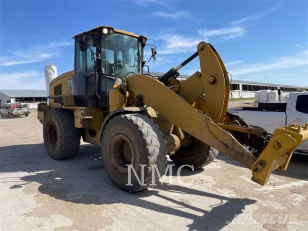 CAT 930M Incarcator pe pneuri