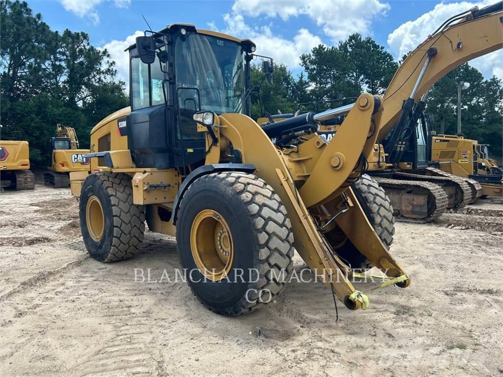 CAT 930M Incarcator pe pneuri