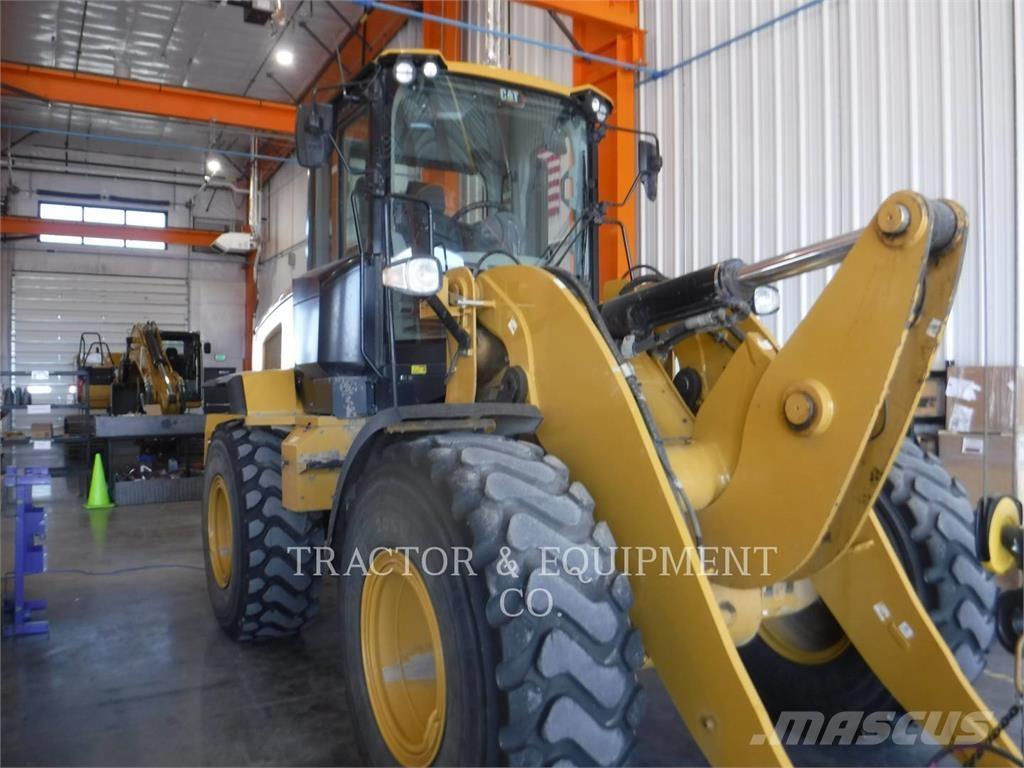 CAT 930M Incarcator pe pneuri
