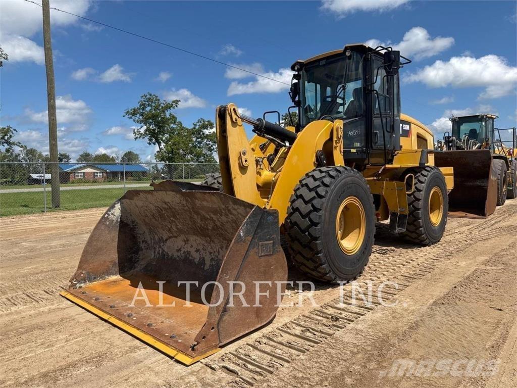 CAT 930M Incarcator pe pneuri