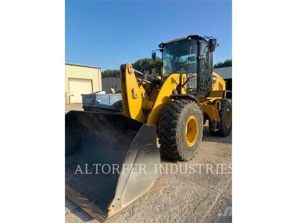 CAT 930M Incarcator pe pneuri