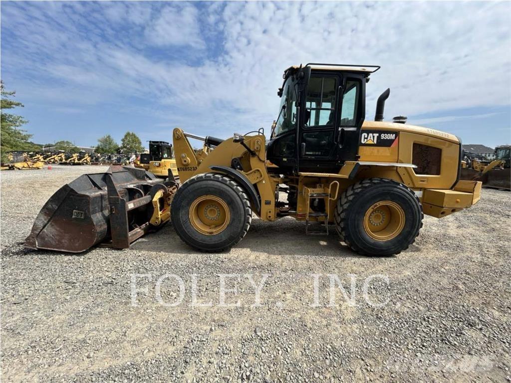 CAT 930M Incarcator pe pneuri