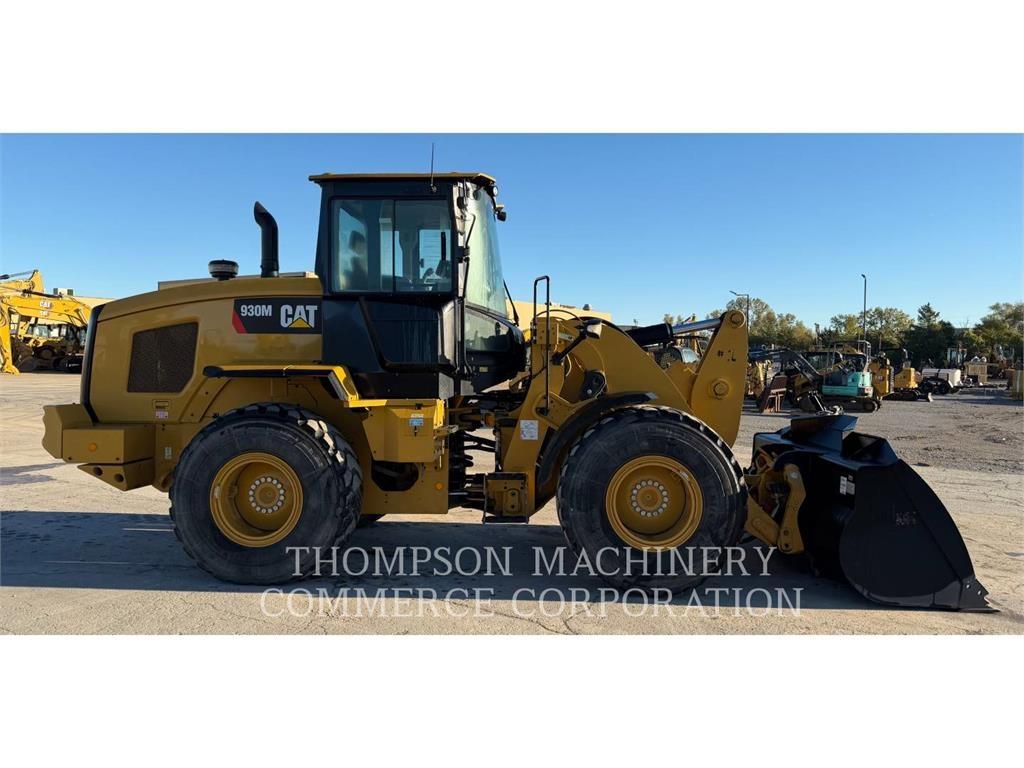 CAT 930M Incarcator pe pneuri