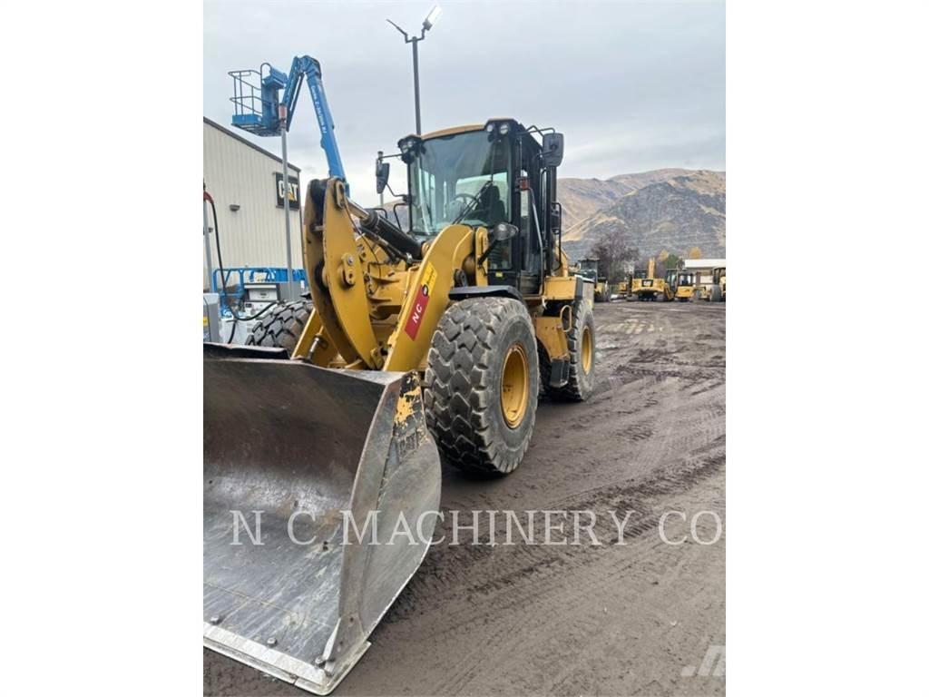 CAT 930M Incarcator pe pneuri