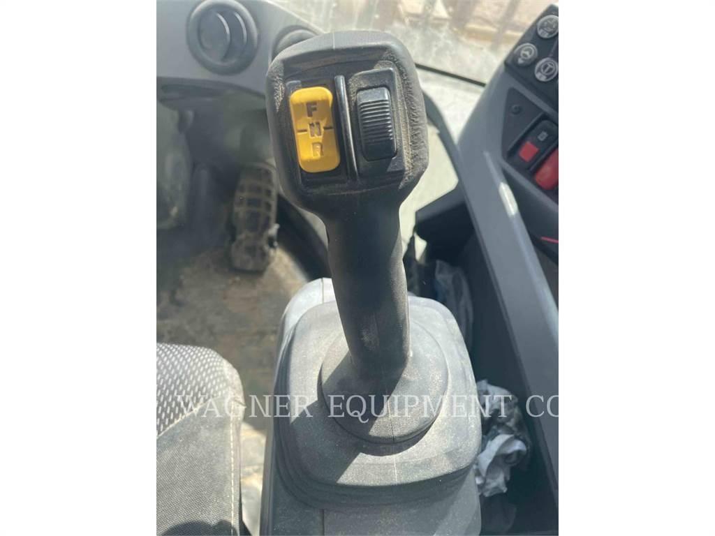 CAT 930M AG HL Incarcator pe pneuri