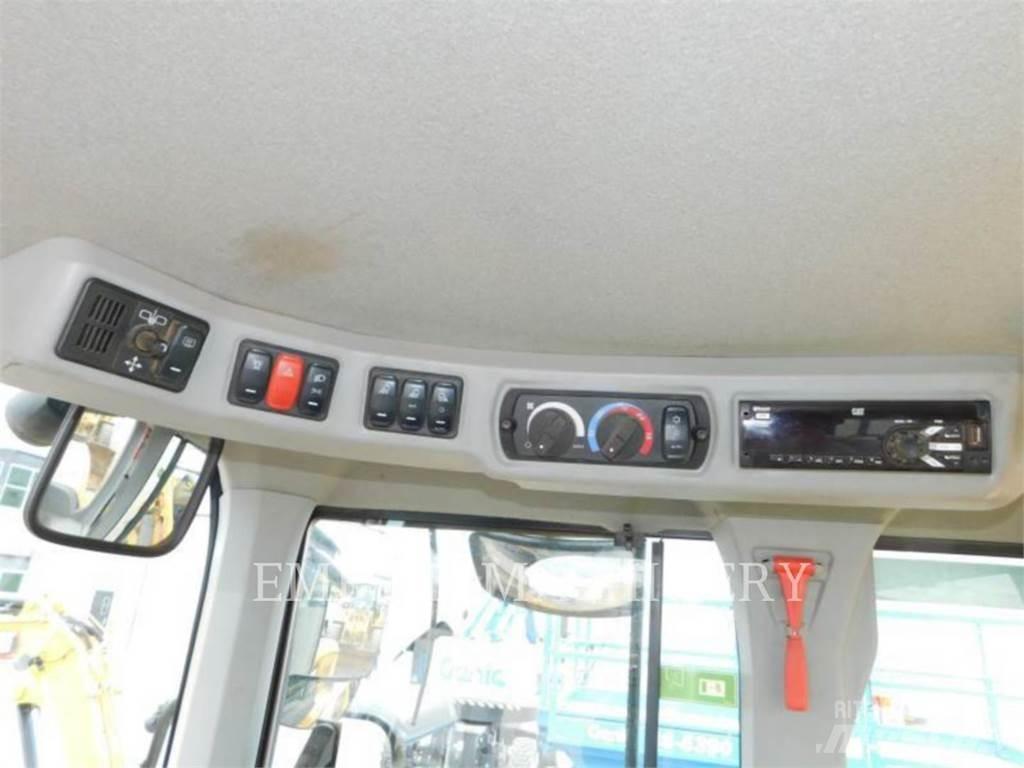 CAT 930M FC Incarcator pe pneuri