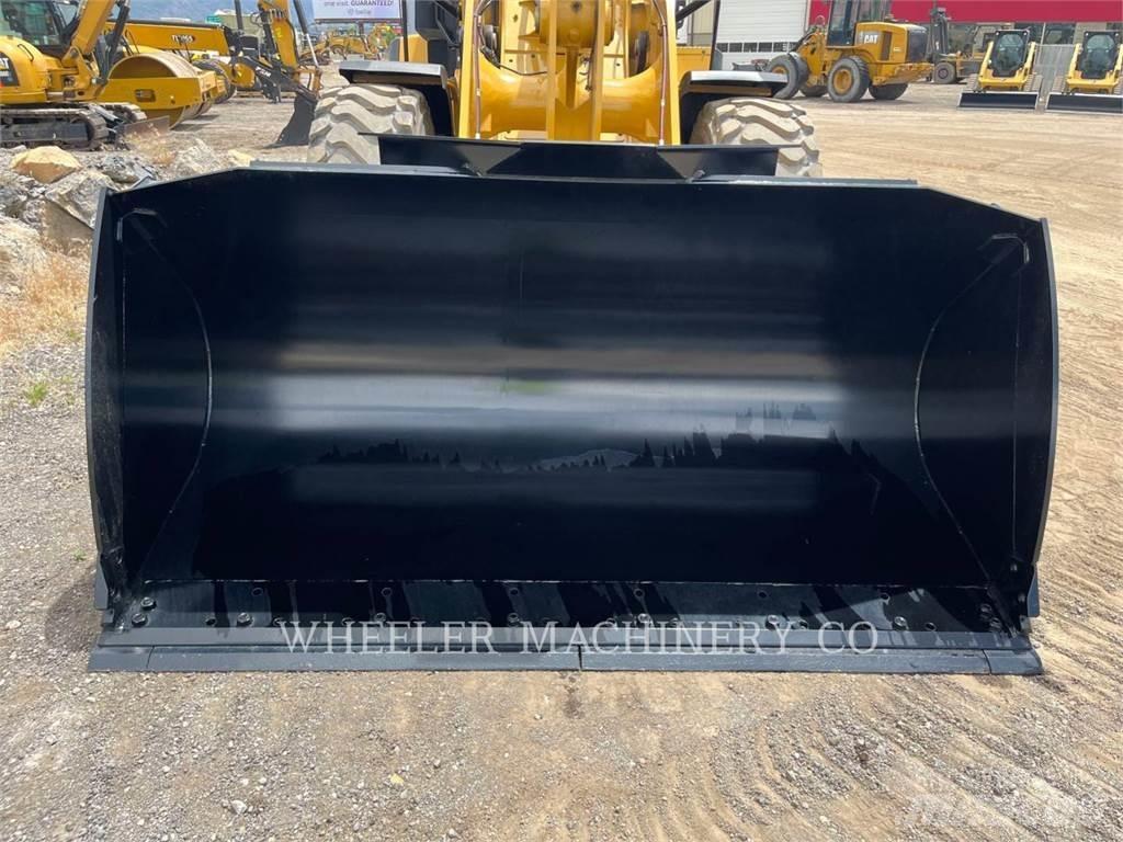 CAT 930M QC Incarcator pe pneuri