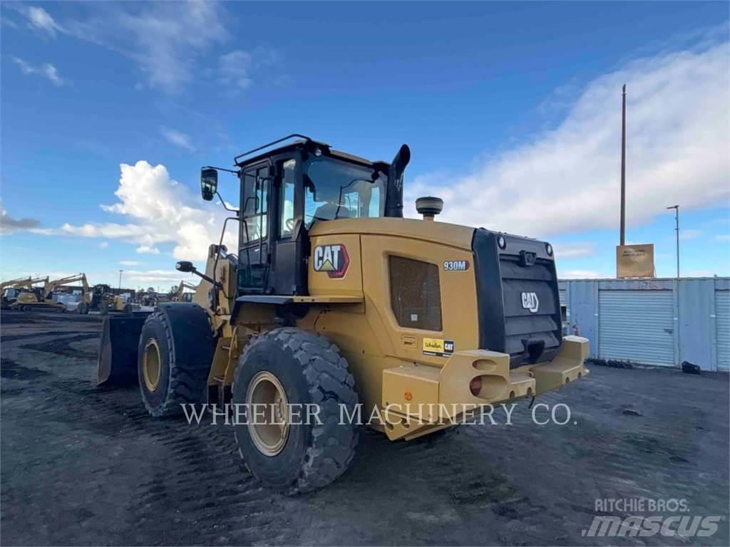 CAT 930M QC Incarcator pe pneuri
