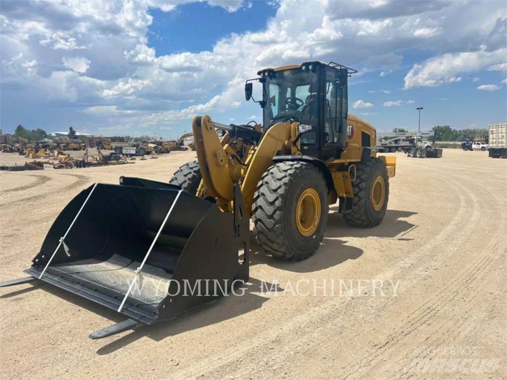 CAT 938 Incarcator pe pneuri