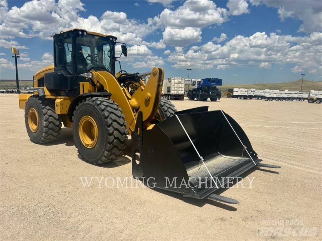 CAT 938 Incarcator pe pneuri