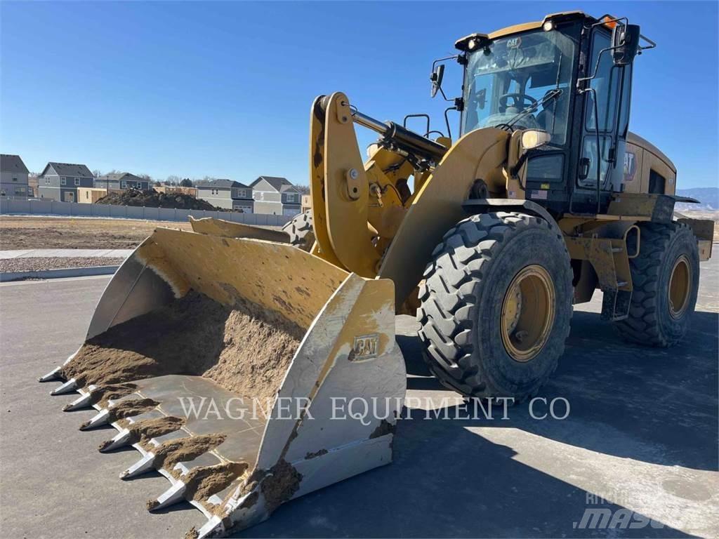 CAT 938 Incarcator pe pneuri