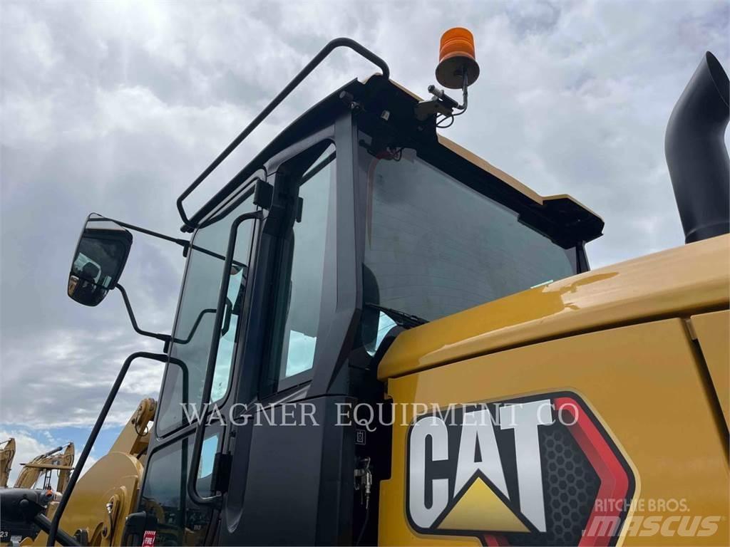 CAT 938 Incarcator pe pneuri