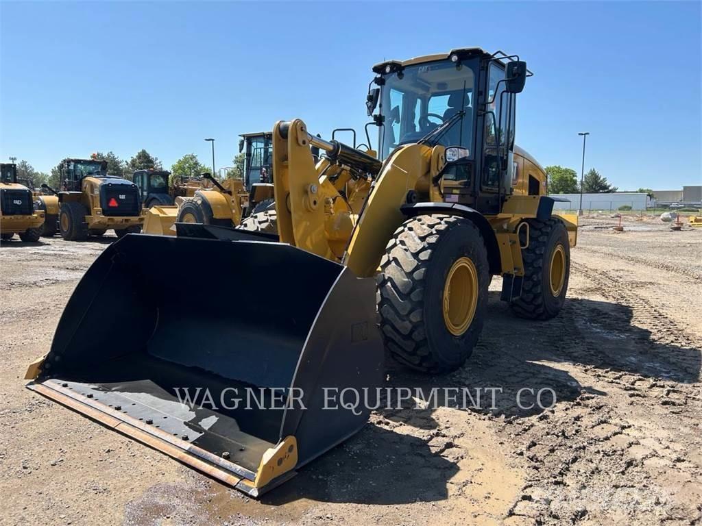 CAT 938 Incarcator pe pneuri