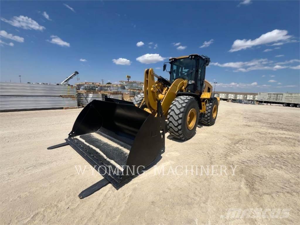CAT 938 Incarcator pe pneuri