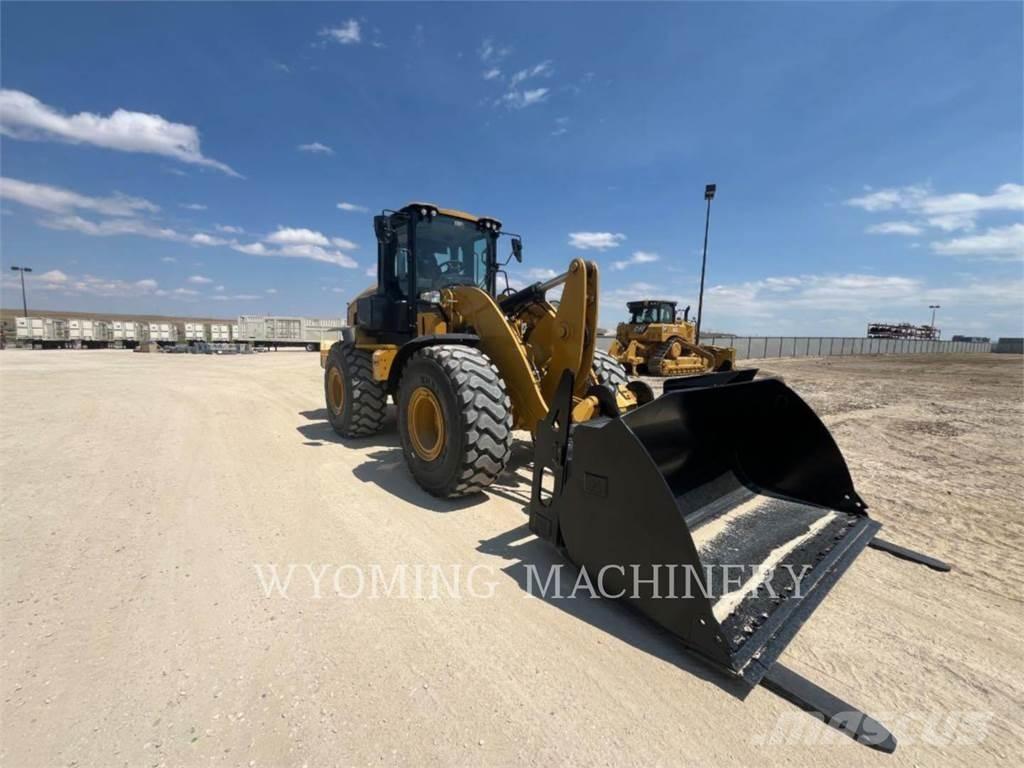 CAT 938 Incarcator pe pneuri