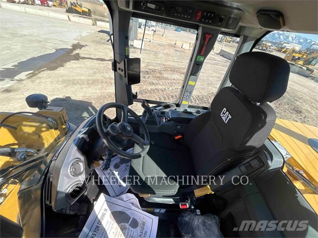 CAT 938 QC Incarcator pe pneuri