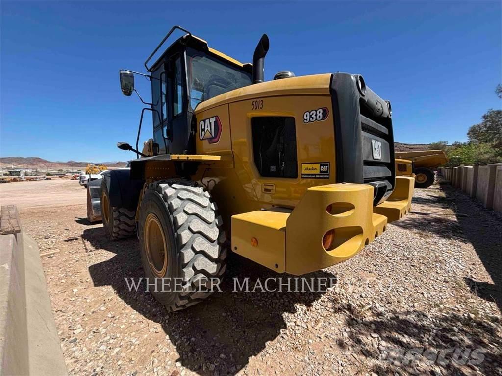 CAT 938 QC Incarcator pe pneuri