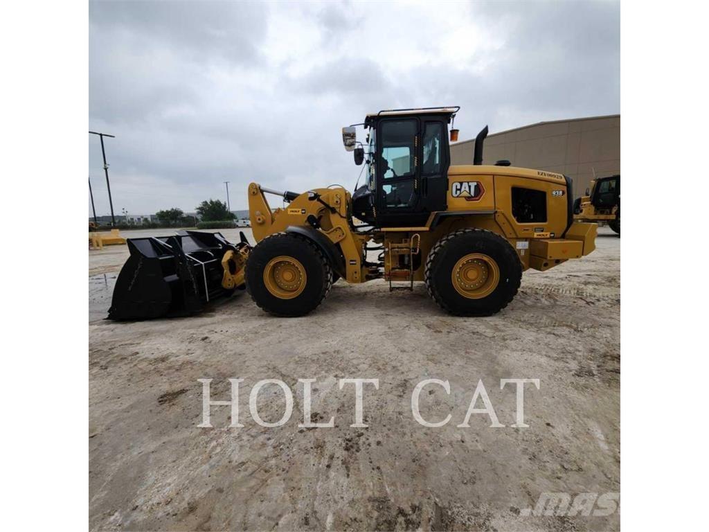 CAT 938 QC Incarcator pe pneuri