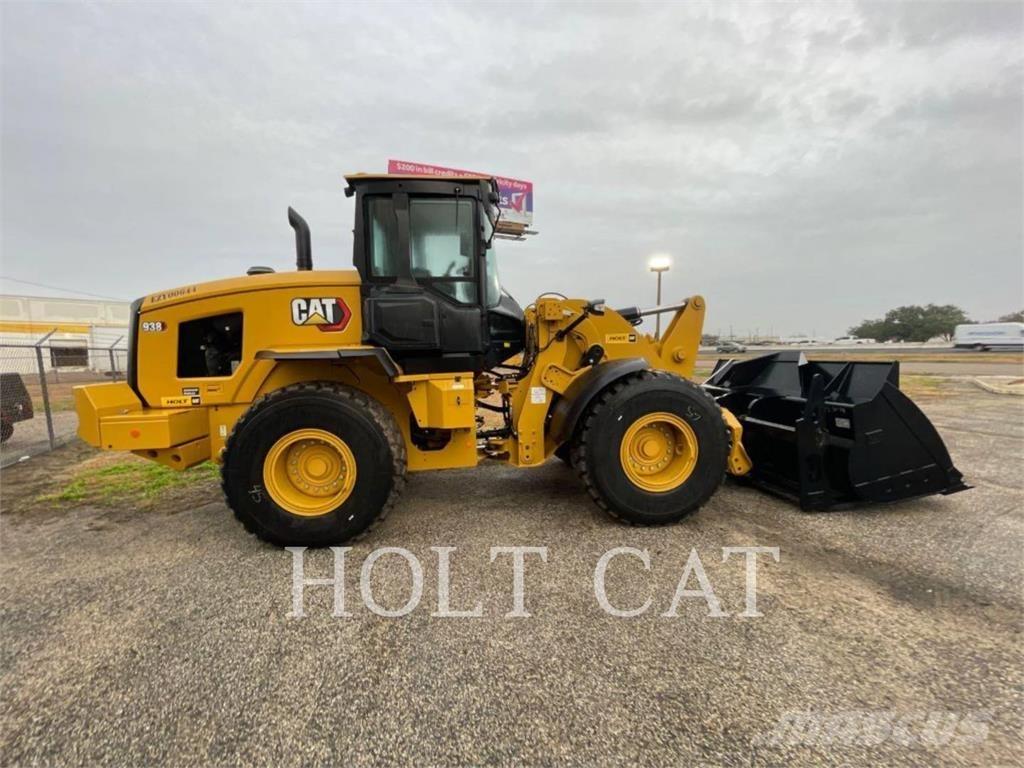 CAT 938 QC Incarcator pe pneuri