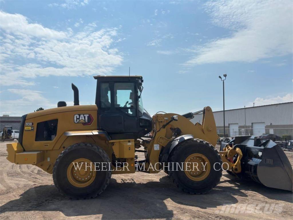CAT 938 QC Incarcator pe pneuri