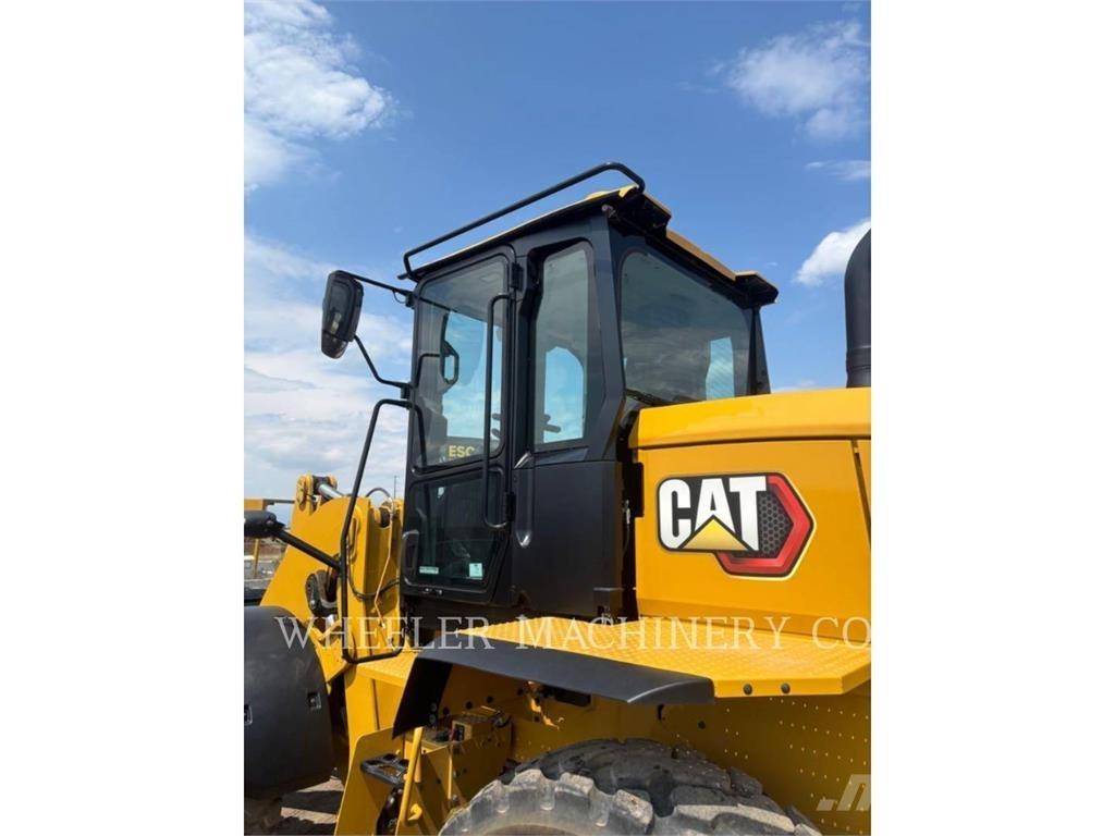 CAT 938 QC Incarcator pe pneuri