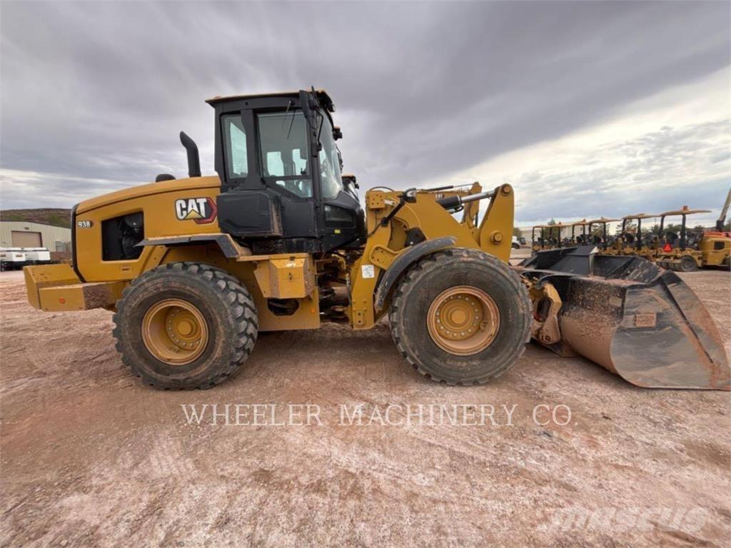 CAT 938 QC Incarcator pe pneuri