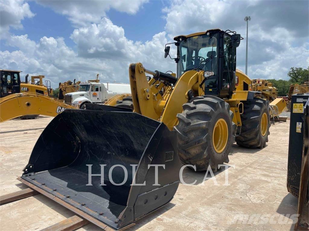 CAT 93814 Incarcator pe pneuri