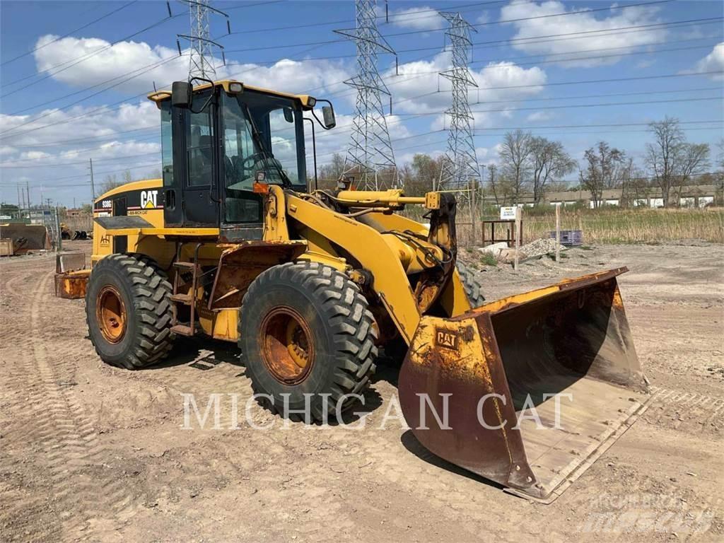 CAT 938G Incarcator pe pneuri