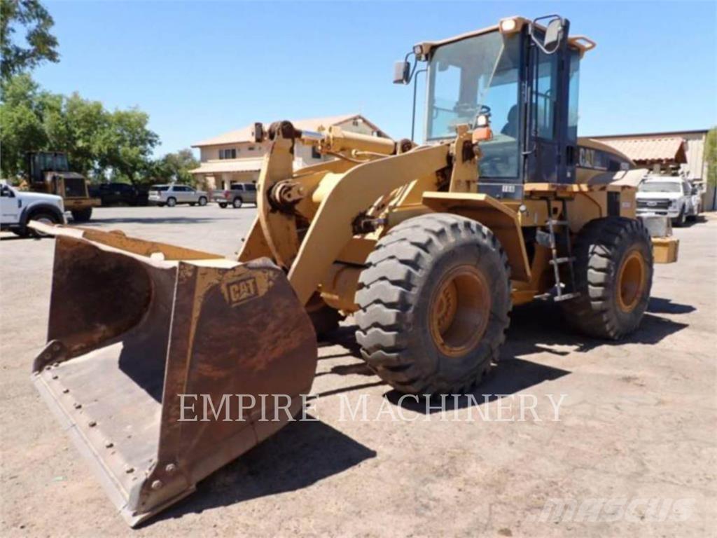 CAT 938G Incarcator pe pneuri