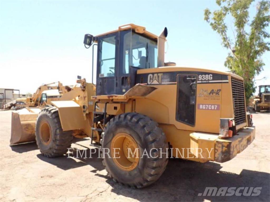 CAT 938G Incarcator pe pneuri