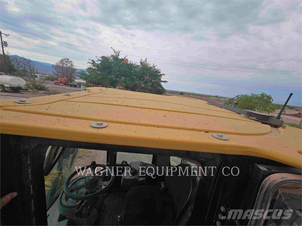 CAT 938H Incarcator pe pneuri