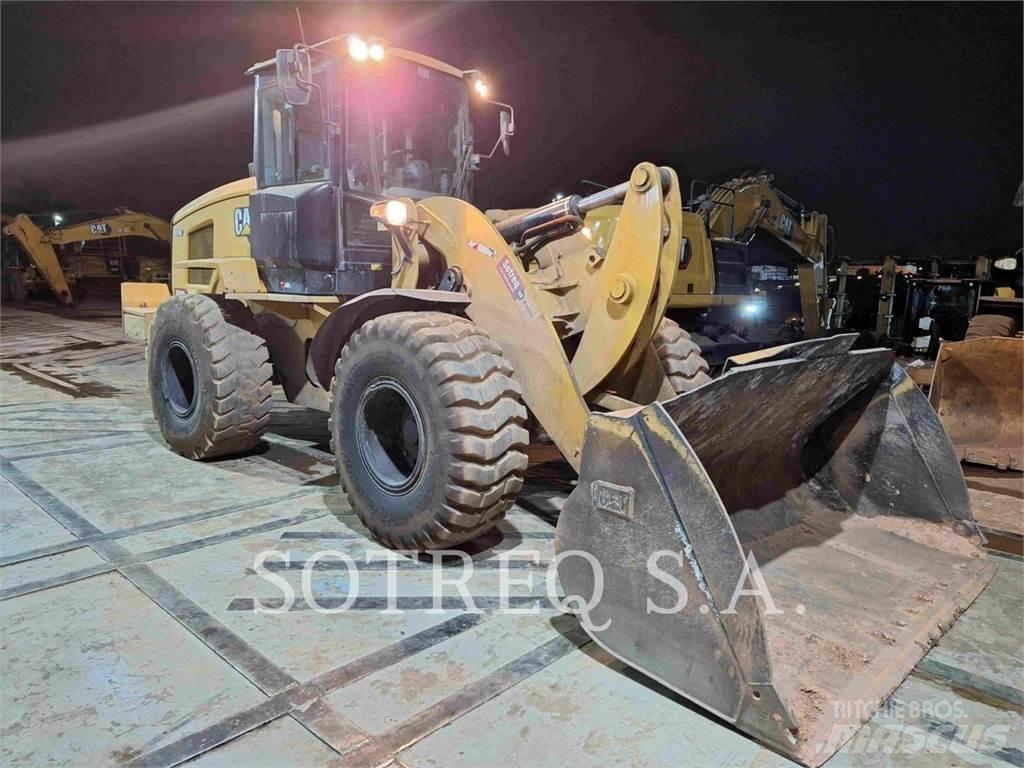 CAT 938K Incarcator pe pneuri