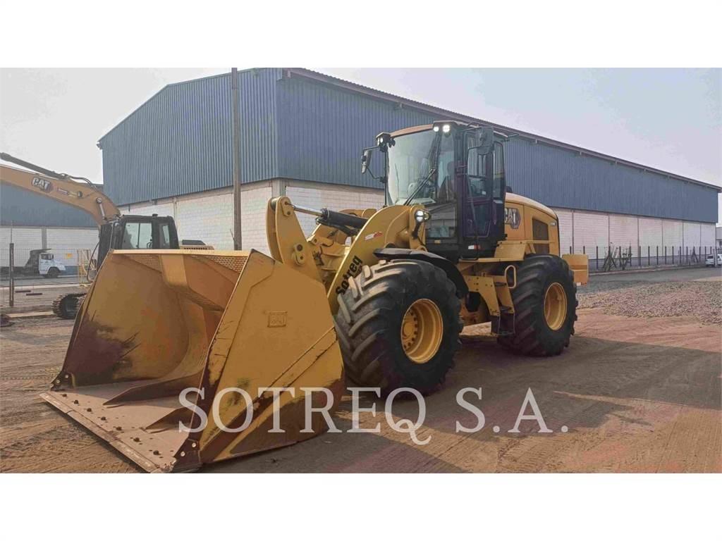 CAT 938K Incarcator pe pneuri