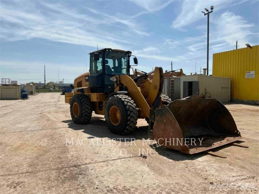 CAT 938K Incarcator pe pneuri