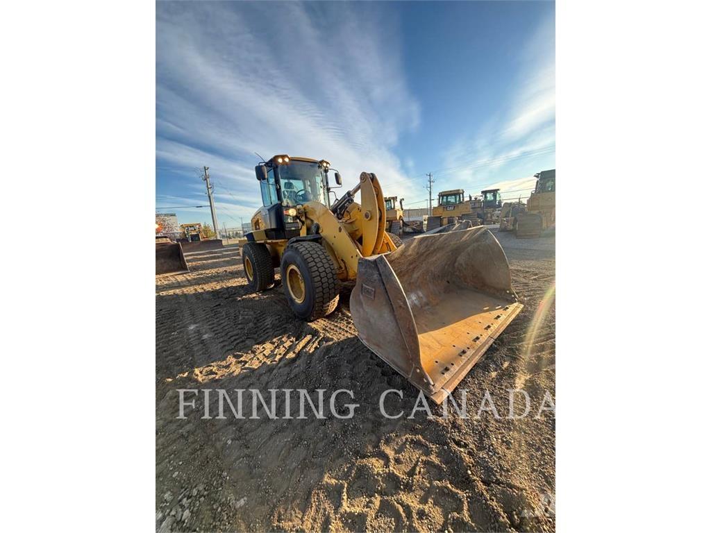 CAT 938K buldozere pe roti