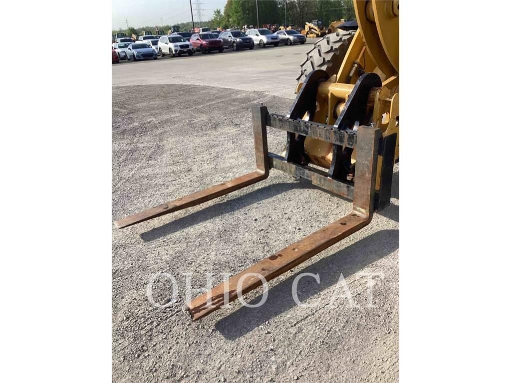 CAT 938M Incarcator pe pneuri