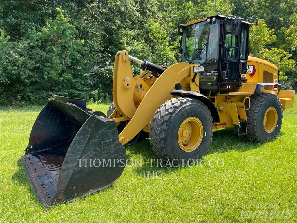 CAT 938M Incarcator pe pneuri