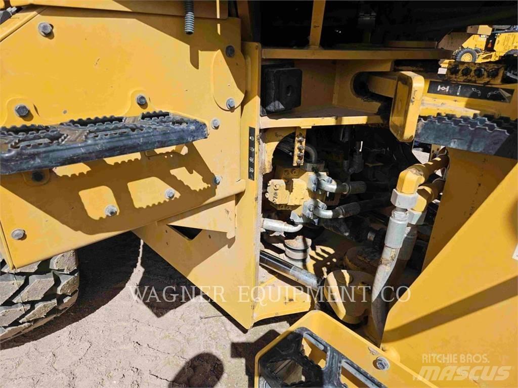 CAT 938M Incarcator pe pneuri