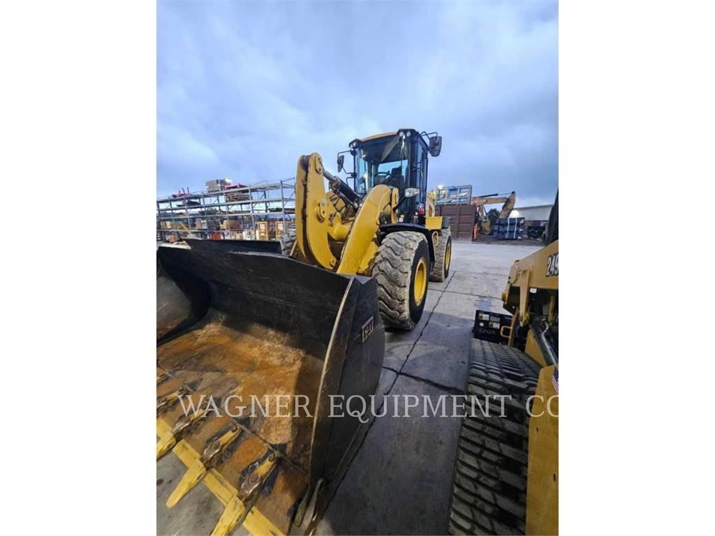 CAT 938M Incarcator pe pneuri