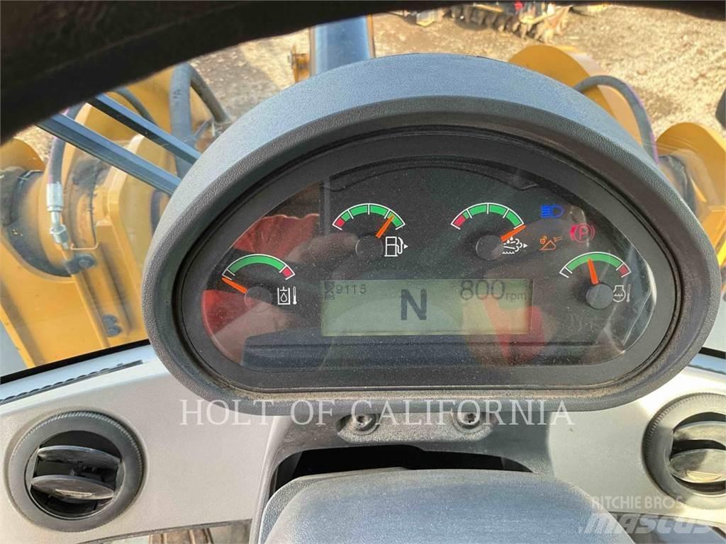 CAT 938M Incarcator pe pneuri