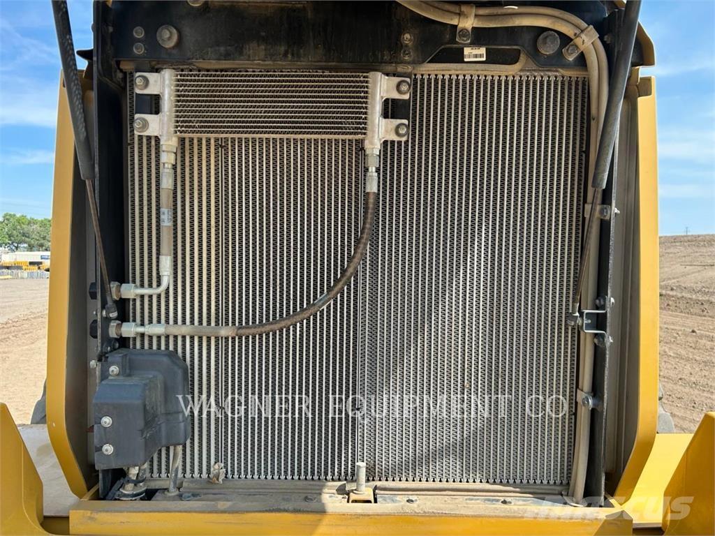 CAT 938M Incarcator pe pneuri