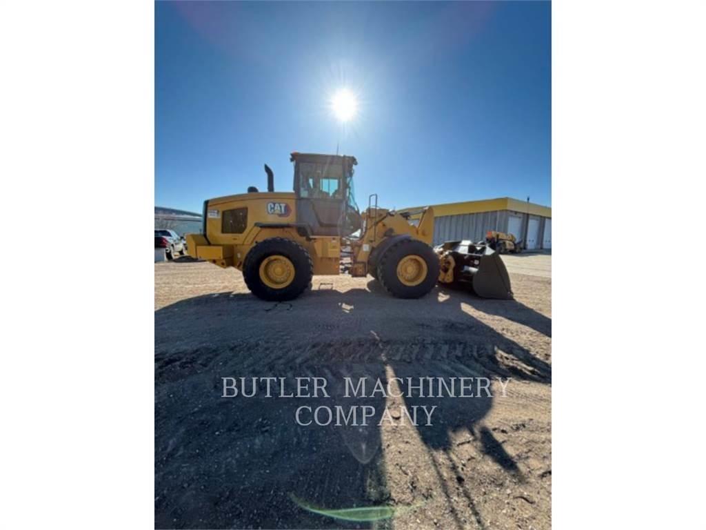 CAT 938M Incarcator pe pneuri