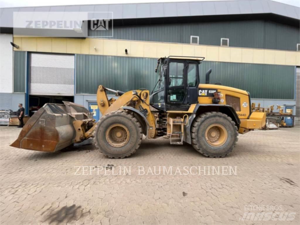 CAT 938M Incarcator pe pneuri