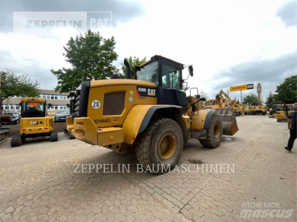 CAT 938M Incarcator pe pneuri