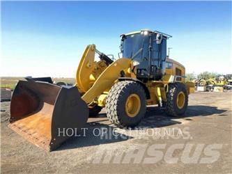 CAT 938M Incarcator pe pneuri